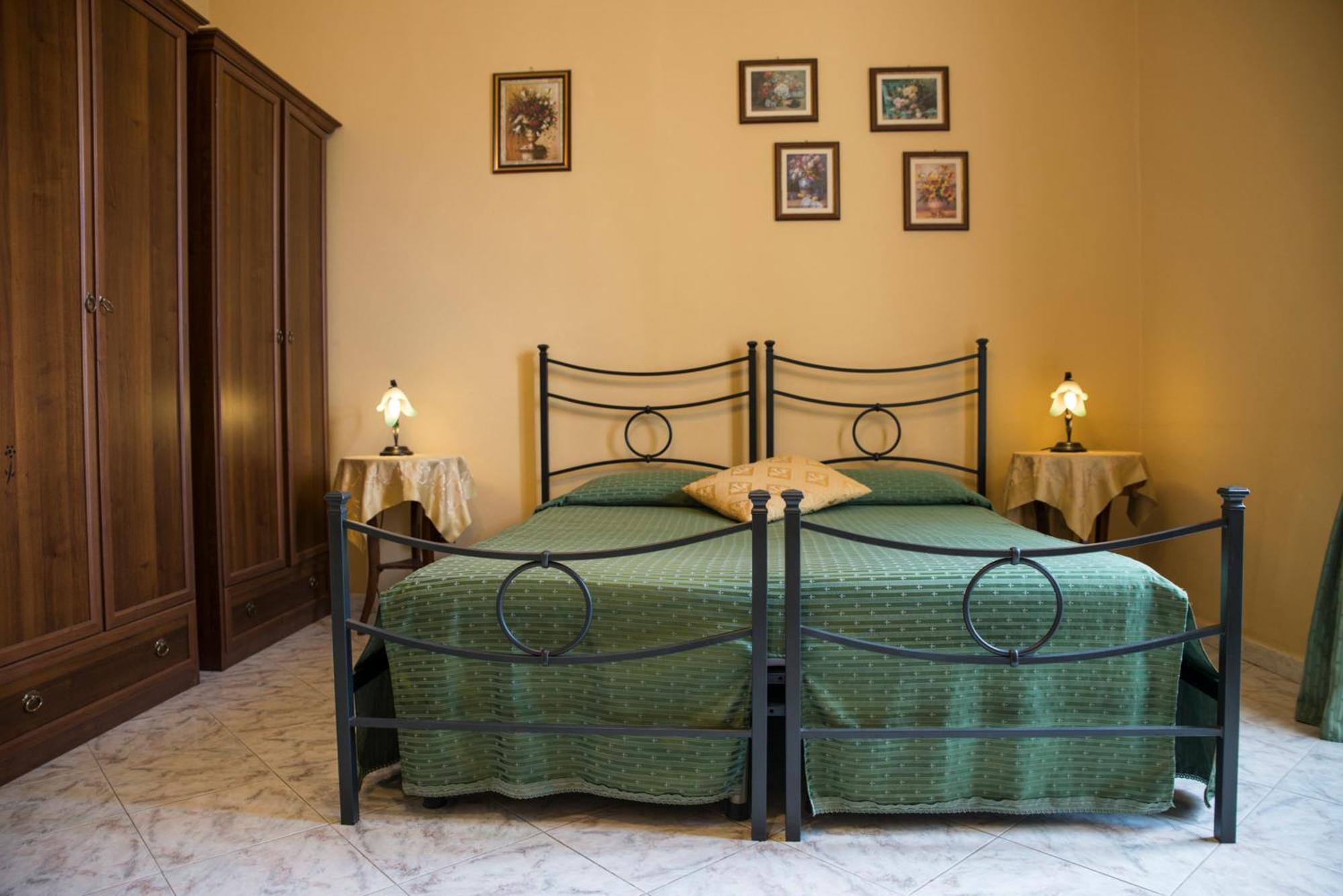 Bed and Breakfast Sognando Ortigia Syracuse Екстер'єр фото