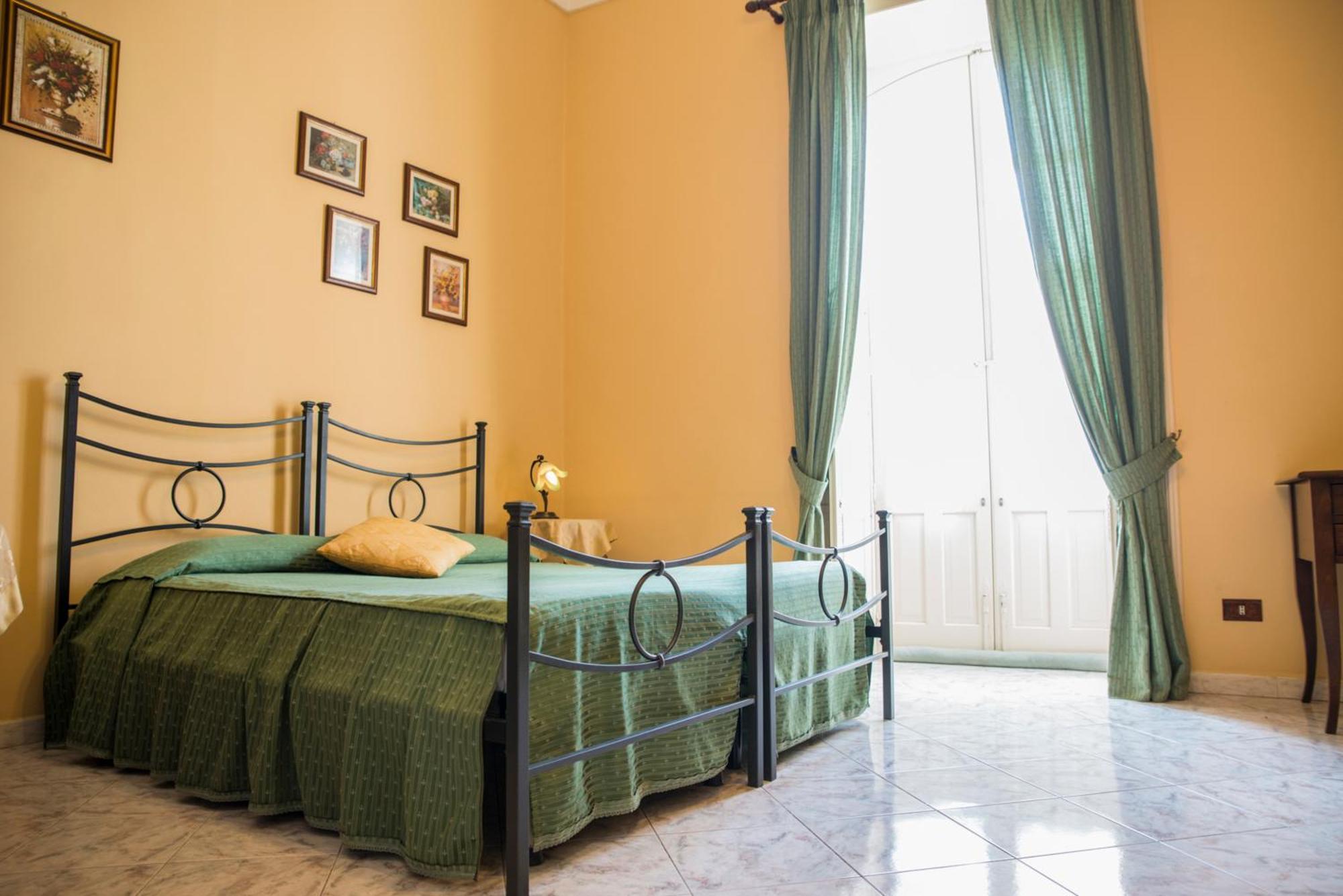 Bed and Breakfast Sognando Ortigia Syracuse Екстер'єр фото