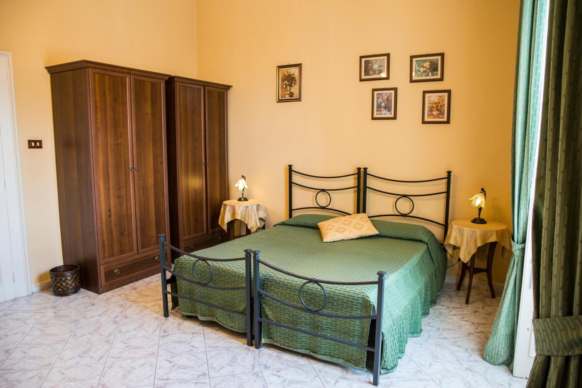 Bed and Breakfast Sognando Ortigia Syracuse Екстер'єр фото