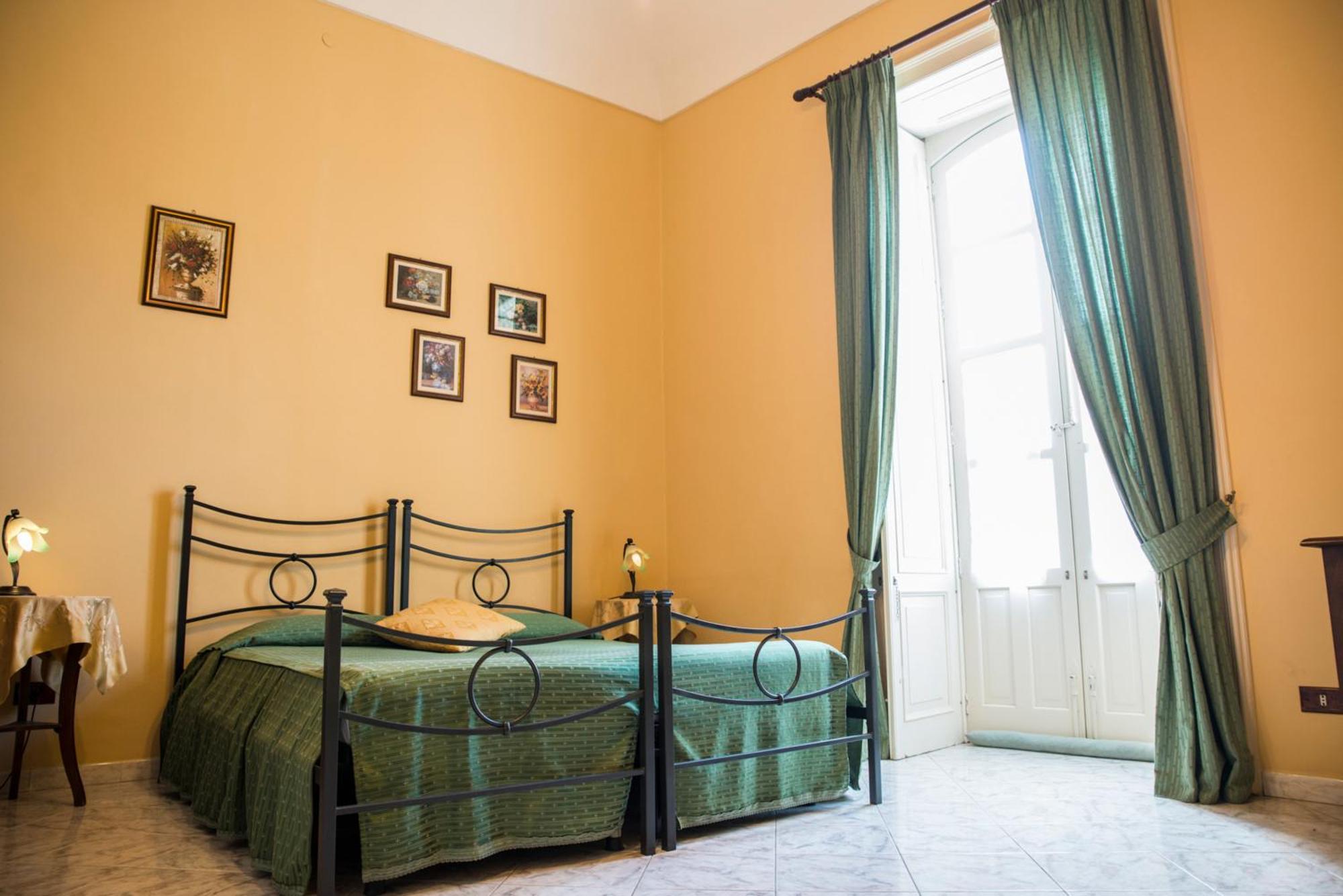 Bed and Breakfast Sognando Ortigia Syracuse Номер фото