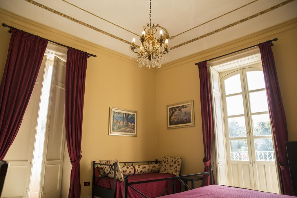 Bed and Breakfast Sognando Ortigia Syracuse Екстер'єр фото